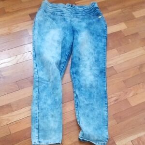 Stylish Blue Acid Wash Women Jeans size 11/12 Nicki Minaj